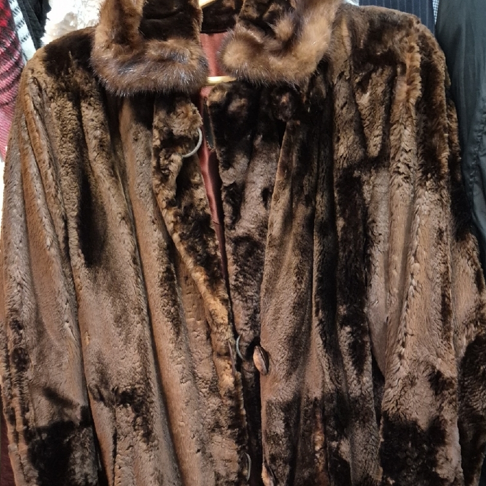 Luxurious Brown SHEARED BEAVER Long Coat With Mink Collar and Cuffs